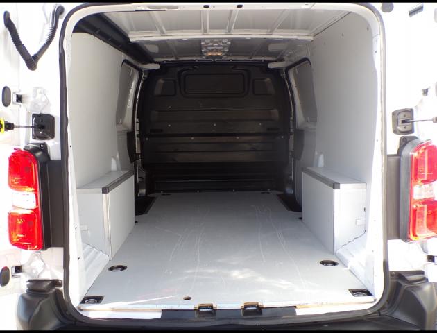 Citroen Jumpy image 3