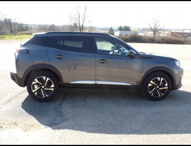 Peugeot 2008 image 3