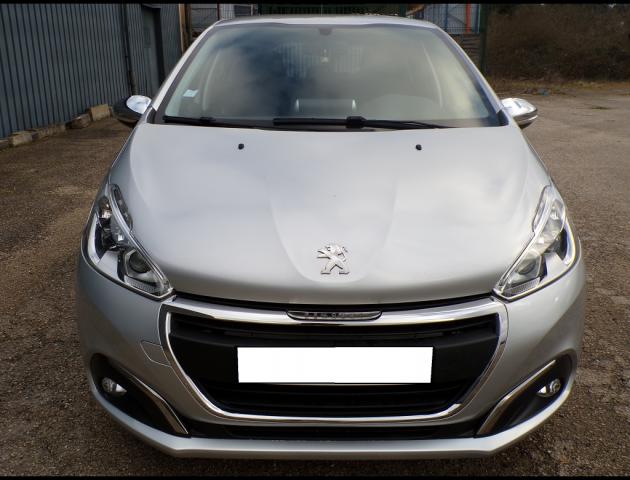 Peugeot 208 image 7