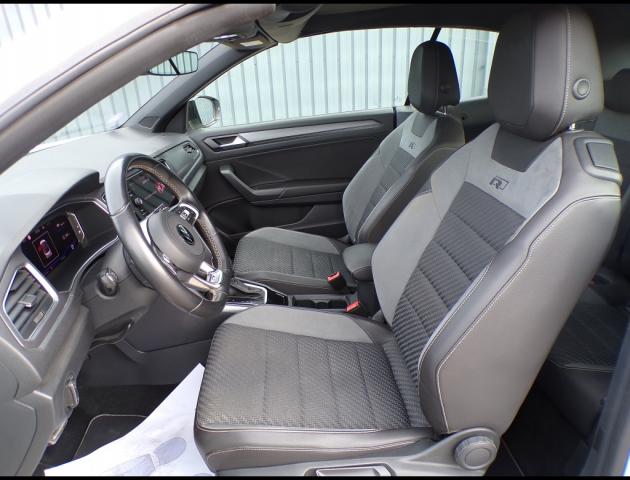 Volkswagen T-Roc image 6