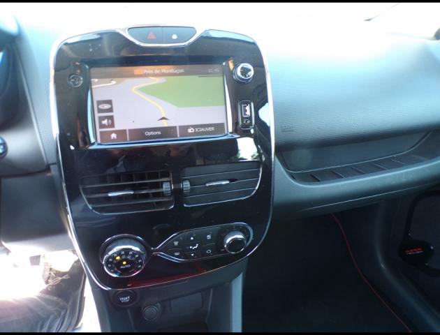 Renault Clio image 8