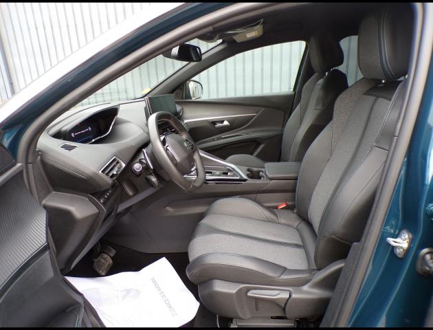 Peugeot 5008 image 4