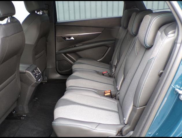 Peugeot 5008 image 7