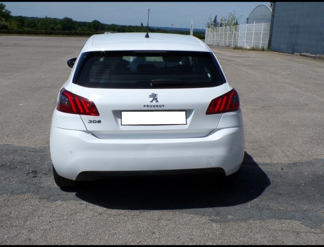 Peugeot 308 image 2