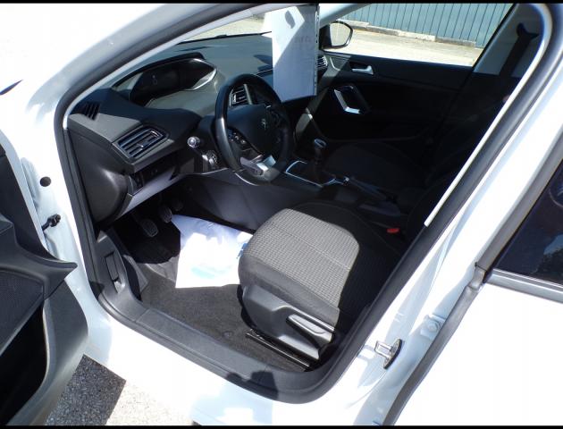 Peugeot 308 image 7