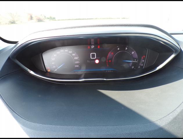 Peugeot 3008 image 7