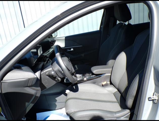 Peugeot 208 image 7