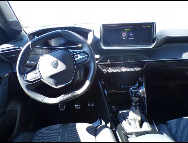 Peugeot 208 image 5