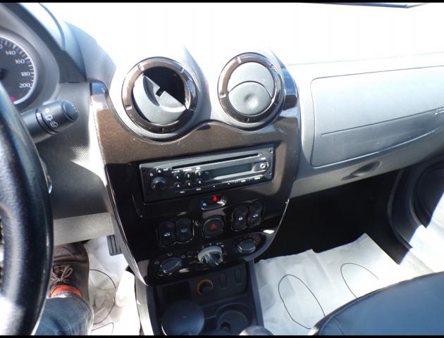 Dacia Duster image 2