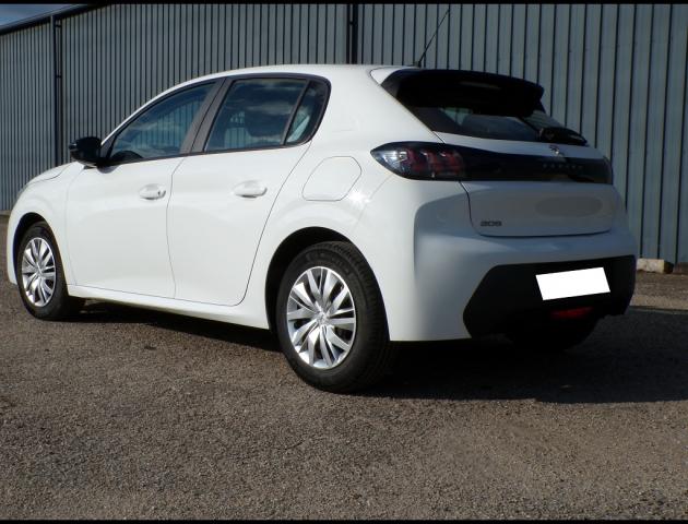 Peugeot 208 image 5