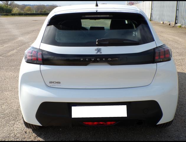 Peugeot 208 image 4