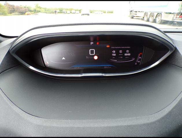 Peugeot 5008 image 1