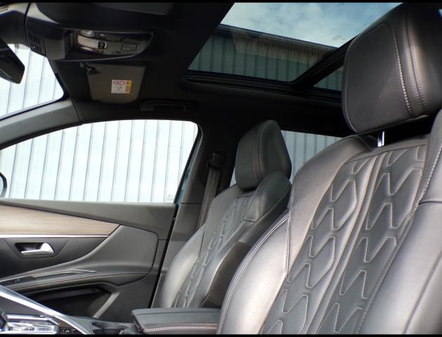 Peugeot 5008 image 8