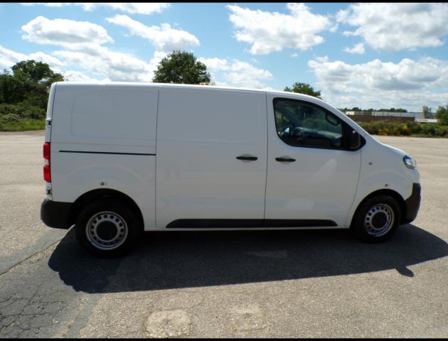 Citroen Jumpy image 2