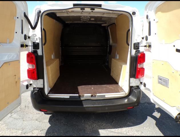 Citroen Jumpy image 3