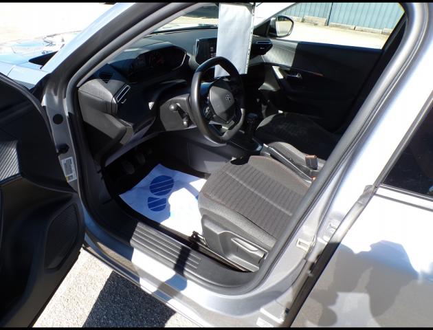 Peugeot 2008 image 5