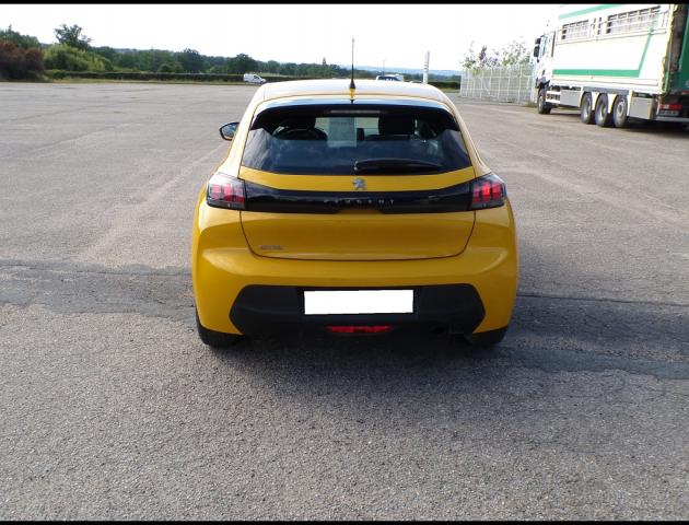 Peugeot 208 image 3
