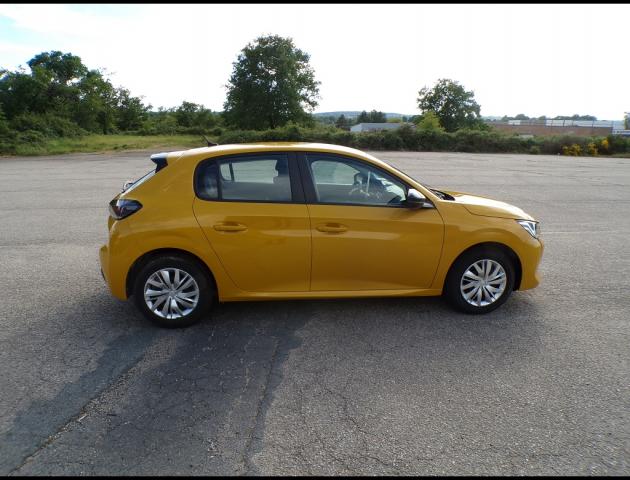 Peugeot 208 image 8