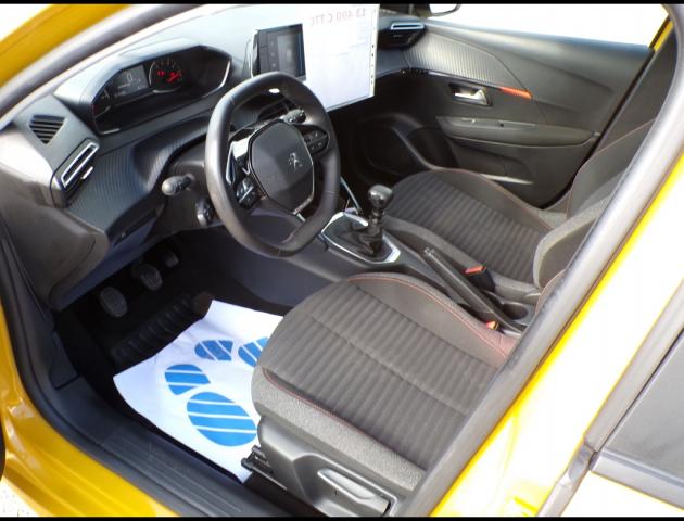 Peugeot 208 image 9