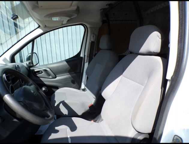 Peugeot Partner image 2