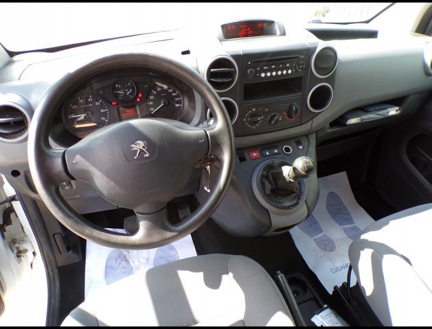 Peugeot Partner image 3
