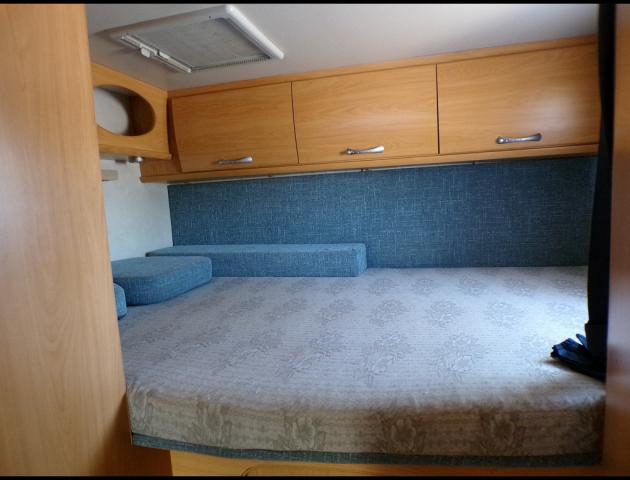 Ford Transit image 3