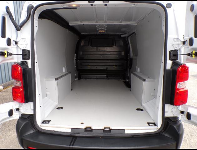 Citroen Jumpy image 1