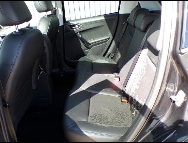 Peugeot 208 image 1