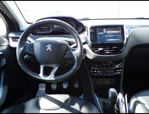 Peugeot 208 image 5