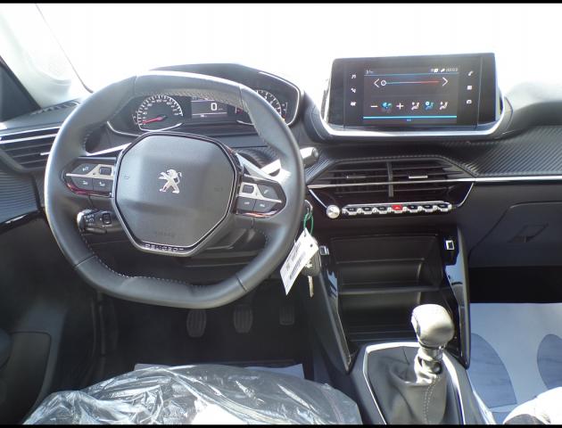Peugeot 208 image 8