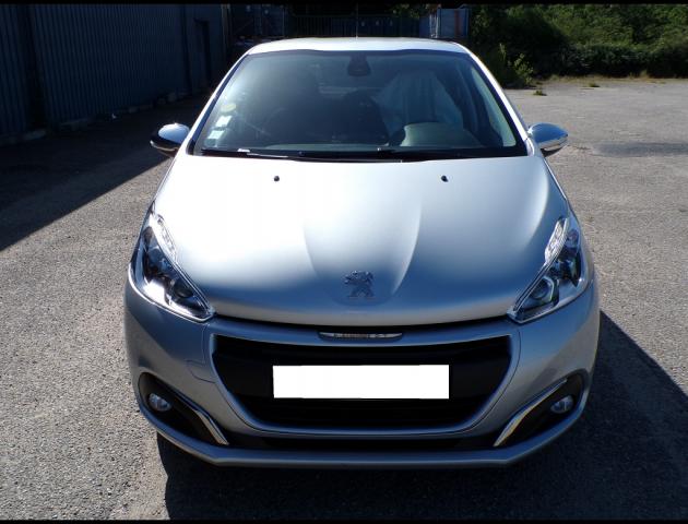 Peugeot 208 image 6