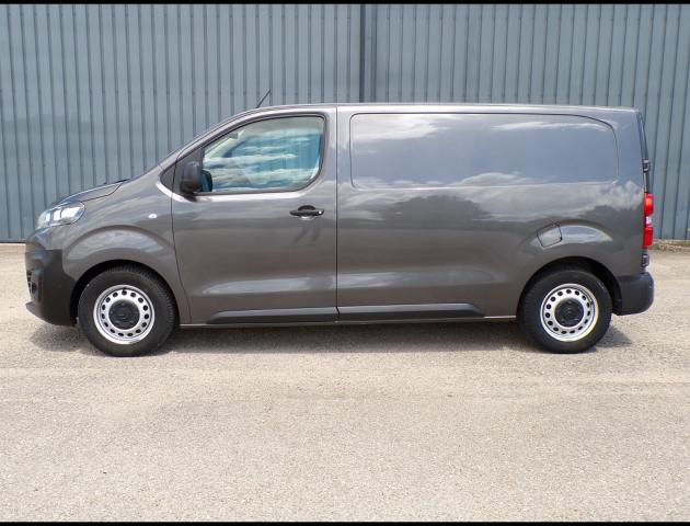Citroen Jumpy image 2