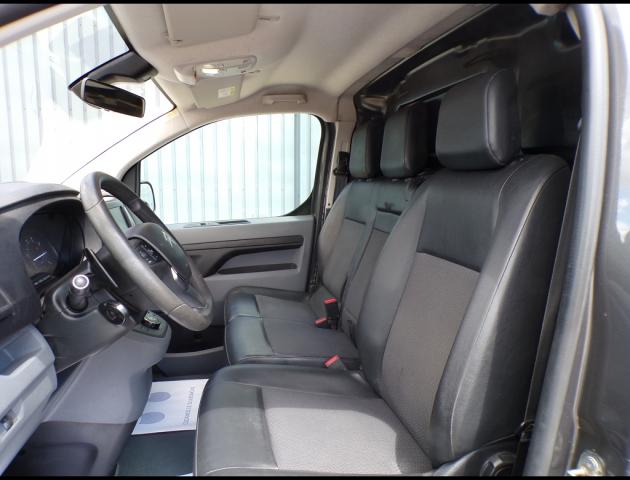 Citroen Jumpy image 1