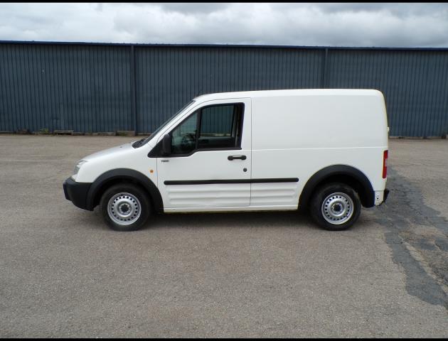 Ford Transit image 2