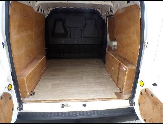 Ford Transit image 7