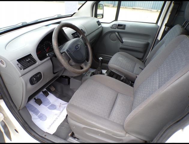Ford Transit image 5