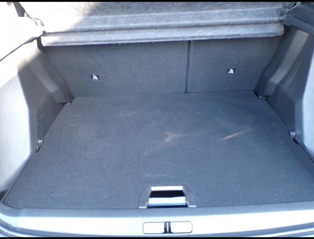 Peugeot 2008 image 3