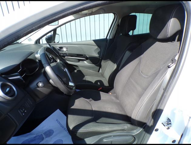 Renault Clio image 8