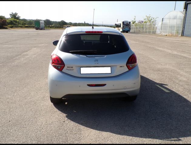 Peugeot 208 image 5