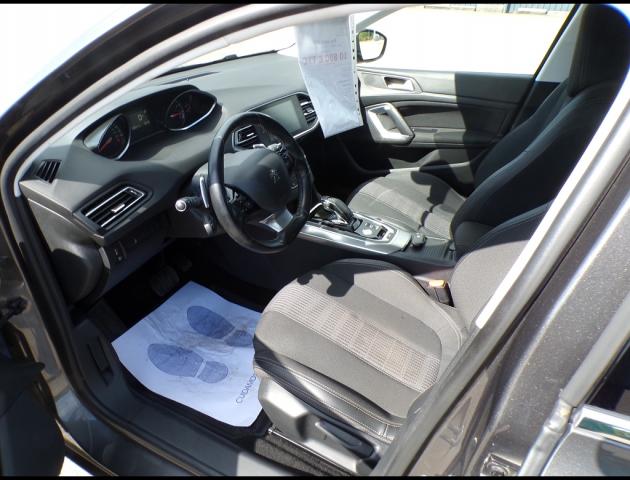 Peugeot 308 image 1