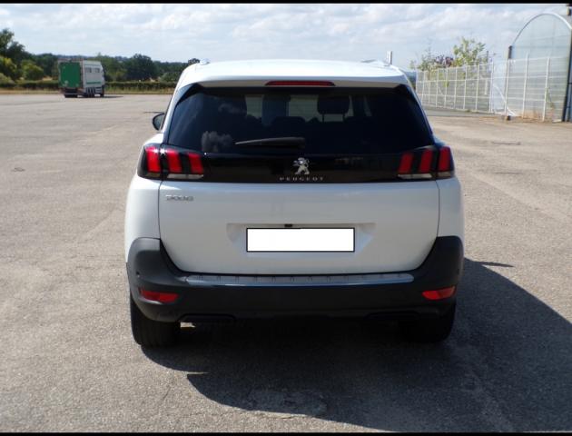 Peugeot 5008 image 4