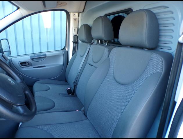 Peugeot Expert image 1