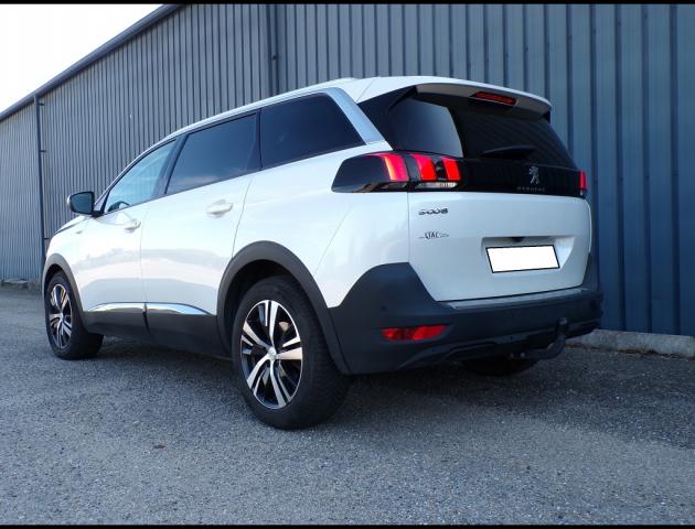 Peugeot 5008 image 9