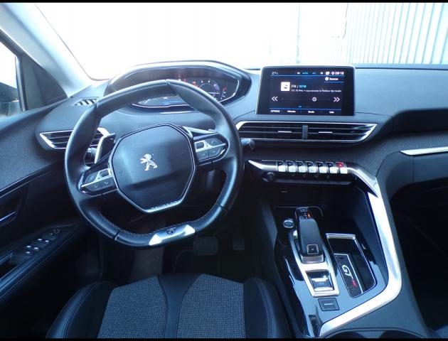 Peugeot 5008 image 8