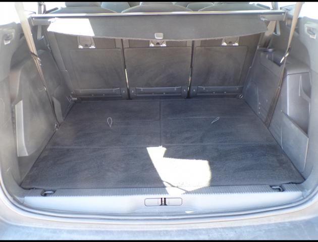 Peugeot 5008 image 1