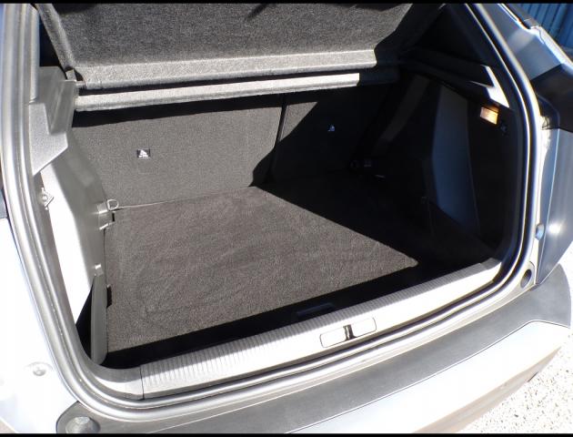 Peugeot 2008 image 3