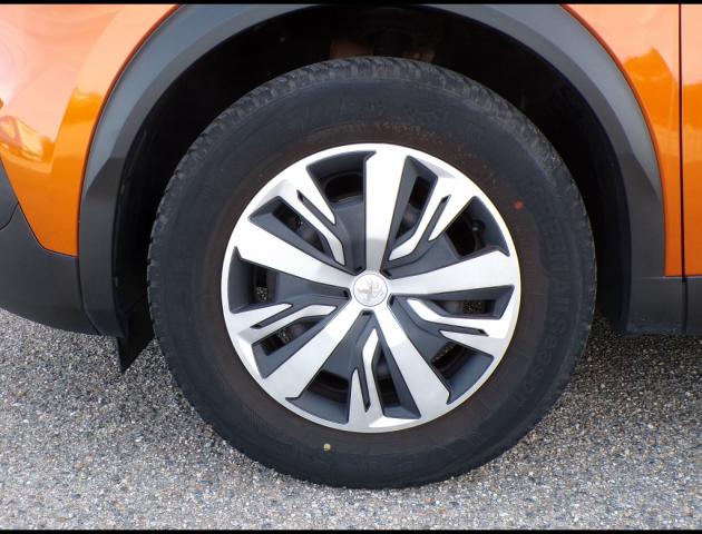 Peugeot 2008 image 3