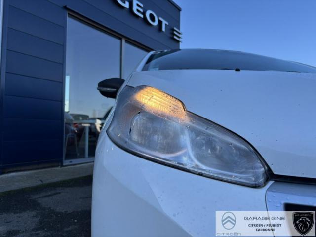Peugeot 208 image 5