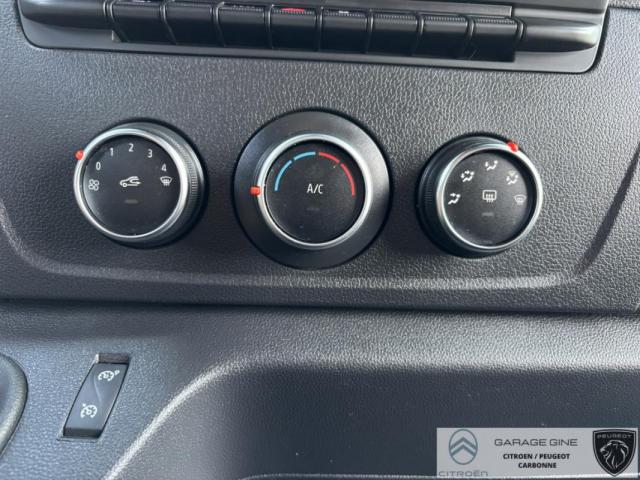 Renault Master image 3