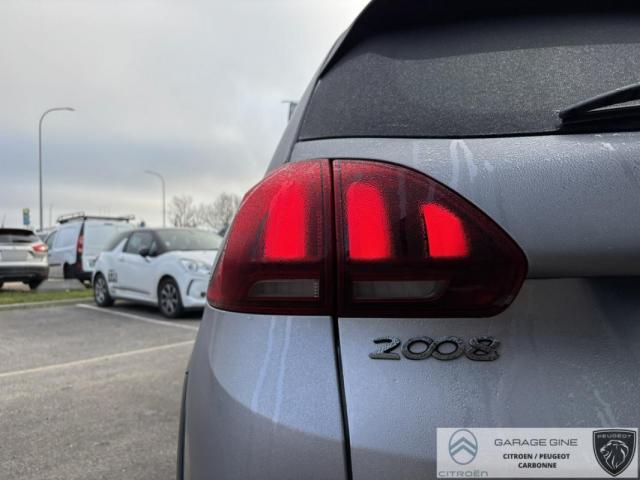 Peugeot 2008 image 2